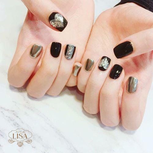 Mẫu nail đính đá đơn giản 