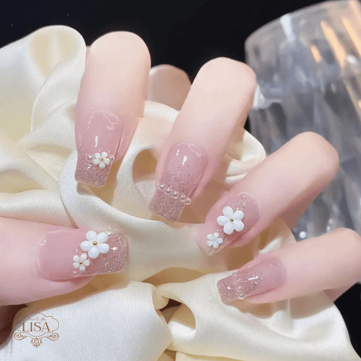 mẫu nail màu hồng thạch