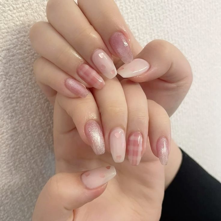 mẫu nail kẻ sọc