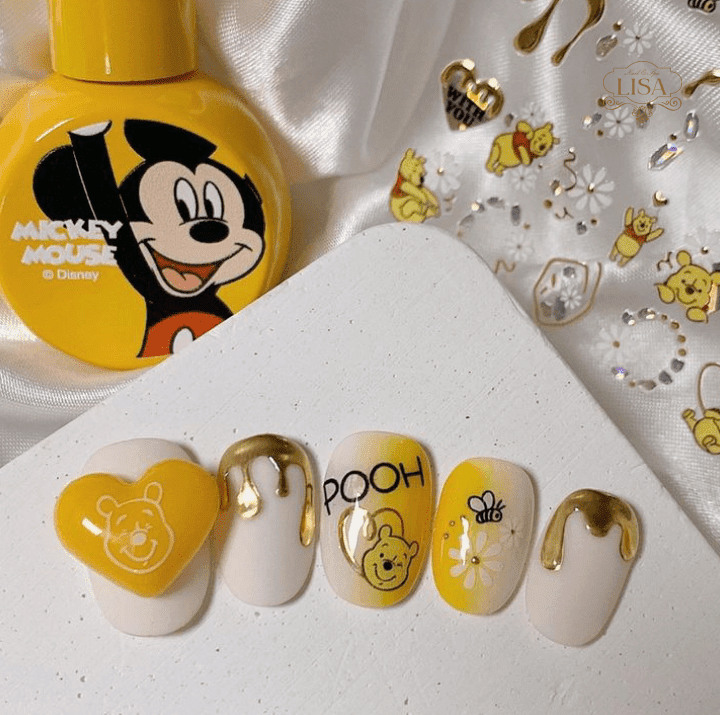 Mẫu nail gấu Pooh