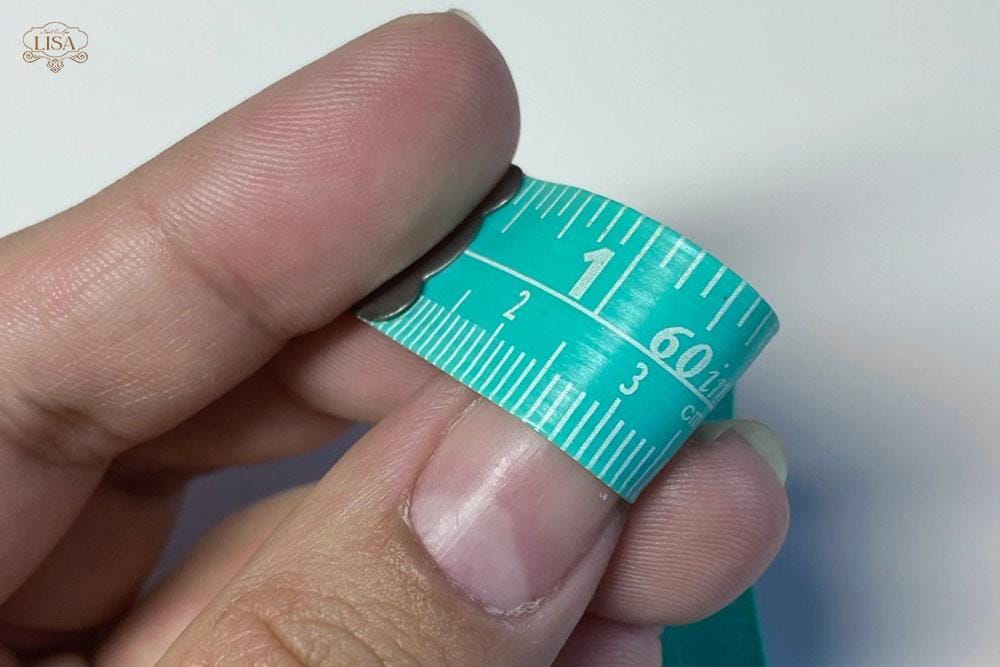Cách đo size móng tay bằng thước dây