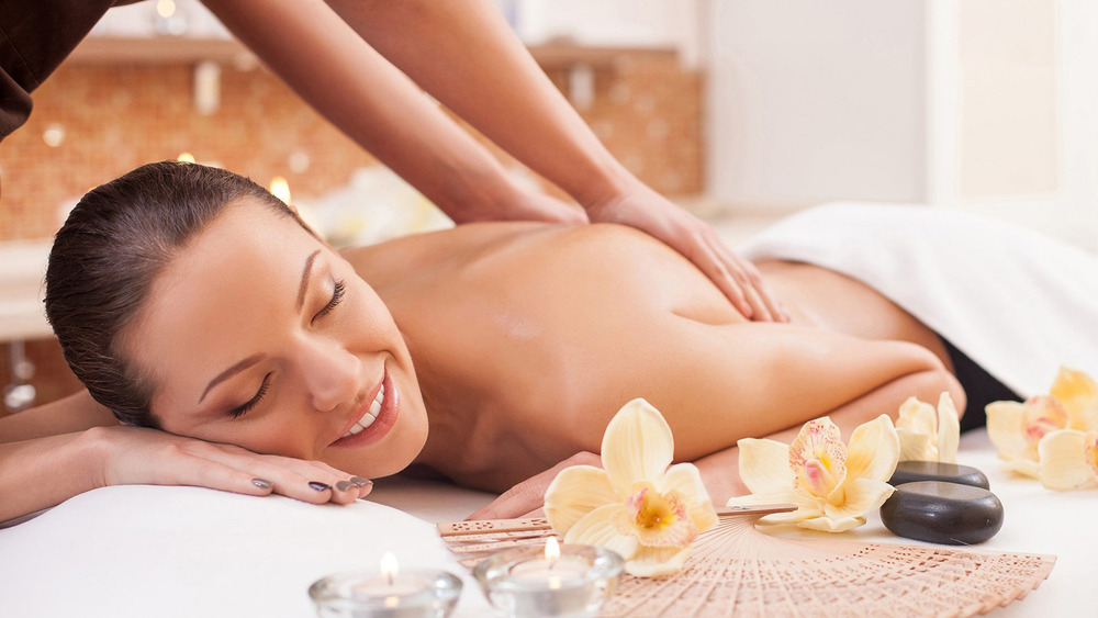 Massage thảo dược