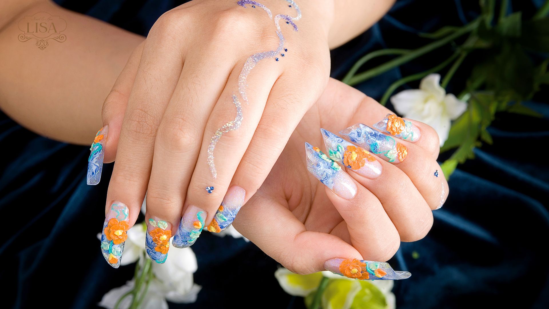 Kết hợp làm nail và chăm sóc móng