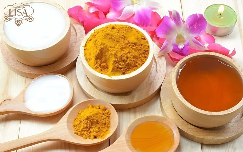 Mặt nạ mật ong và tinh bột nghệ