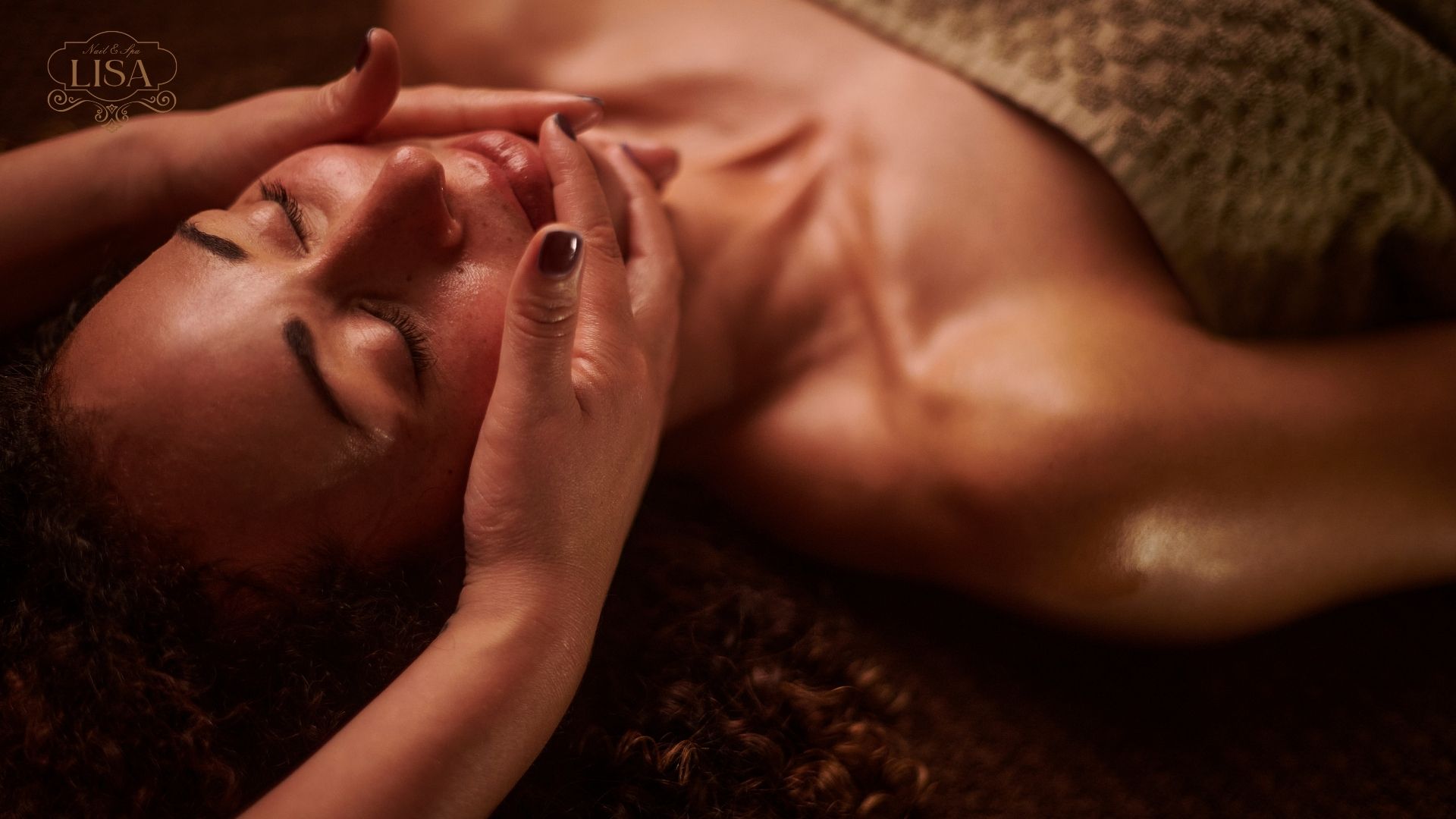 Đội ngũ chuyên nghiệp và kỹ thuật cao trong dịch vụ spa