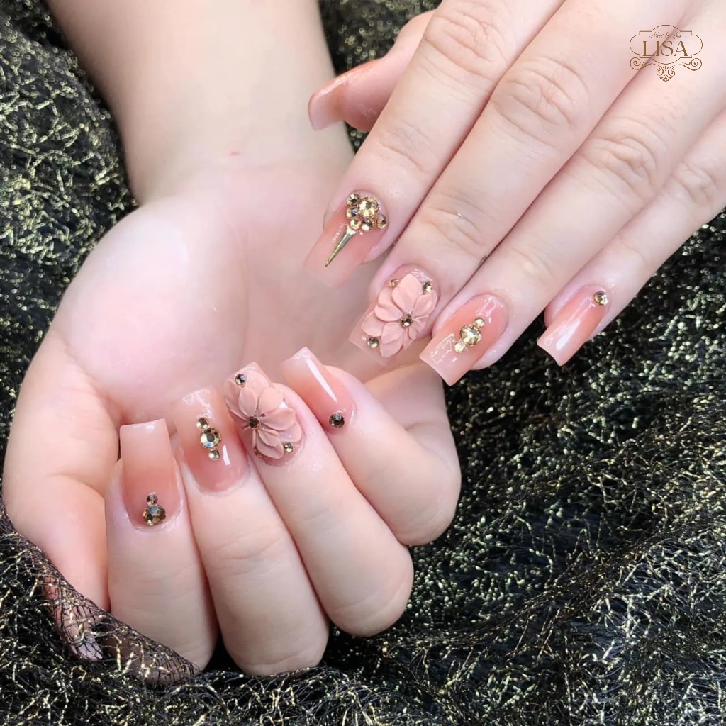 Mẫu nail chụp ảnh cô dâu