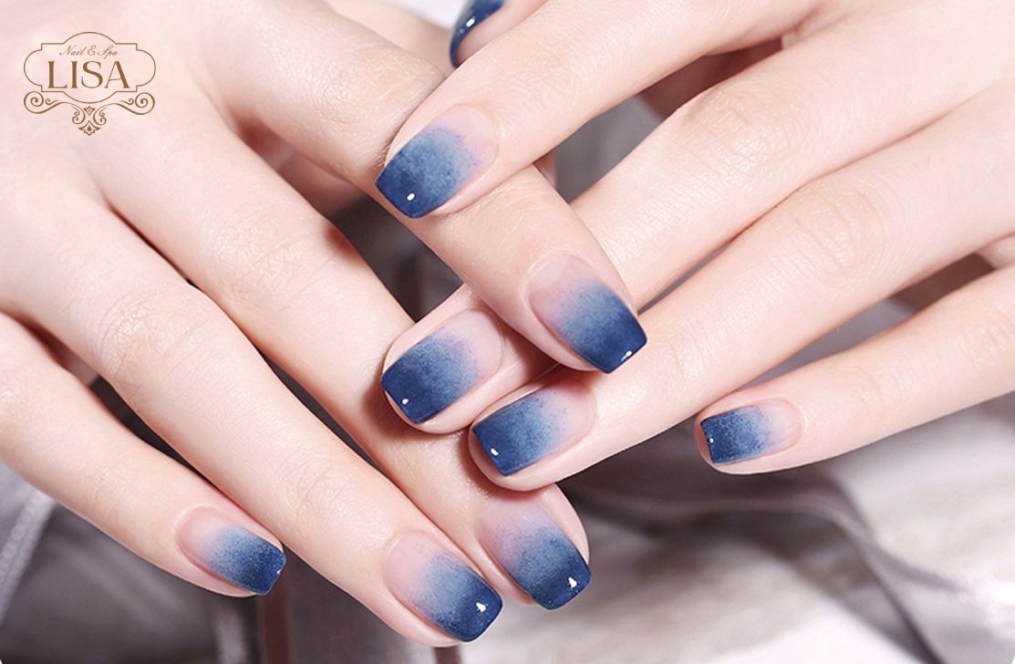 Mẫu nail chụp ảnh cưới xanh