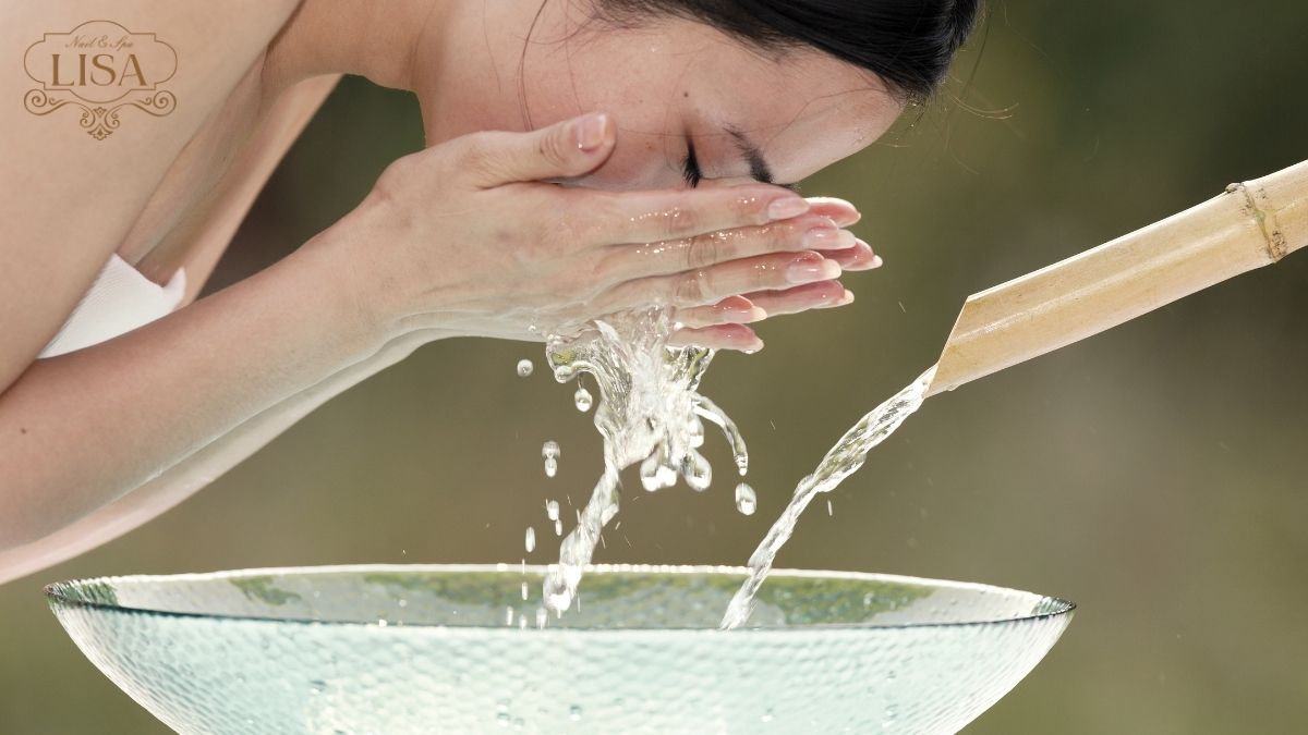 Cách dùng dầu tẩy trang