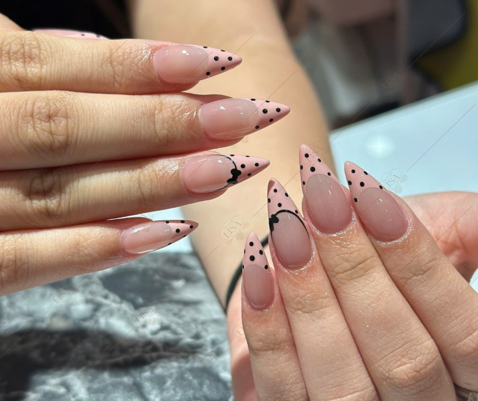 mẫu nail đơn giản mẫu nail đơn giản