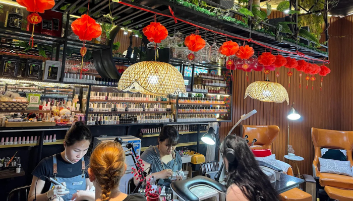 nail salon ho chi minh