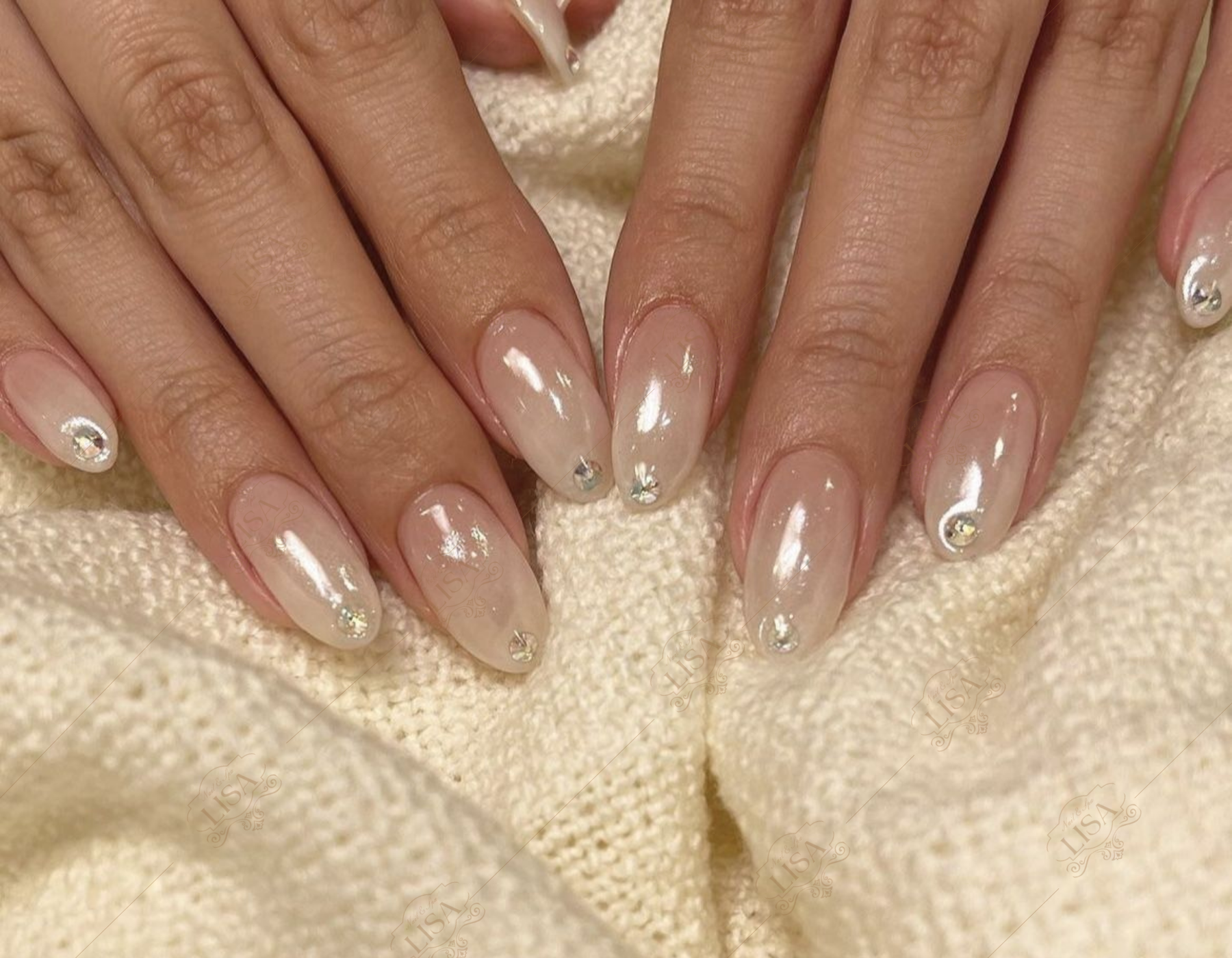 mẫu nail đơn giản sang trọng