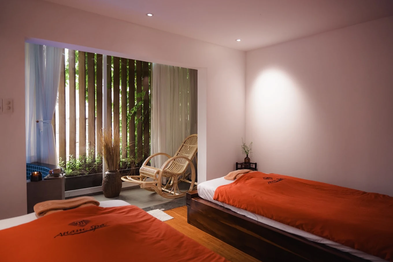 hot stone massage ho chi minh