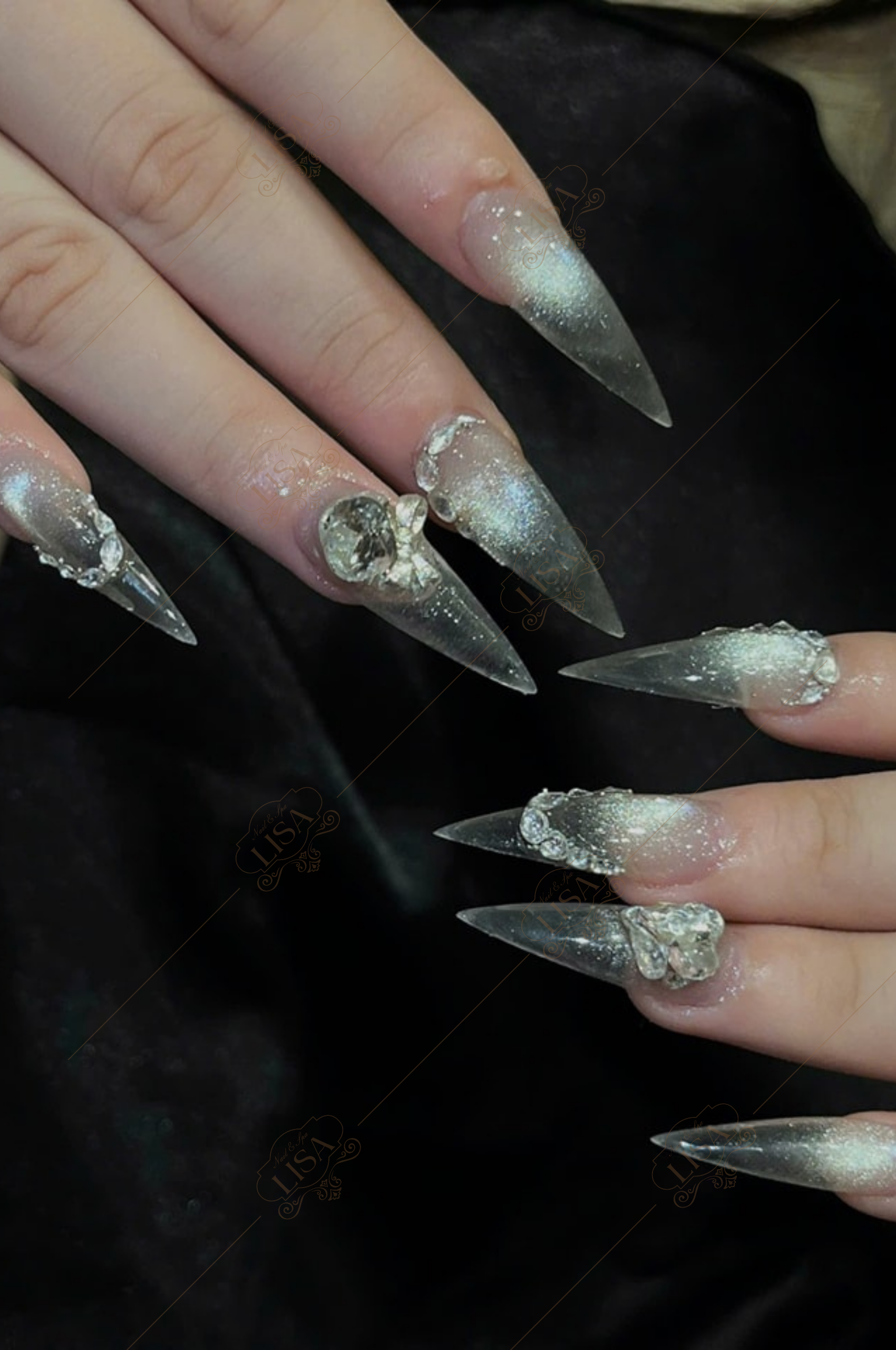 mẫu nail kim tuyến