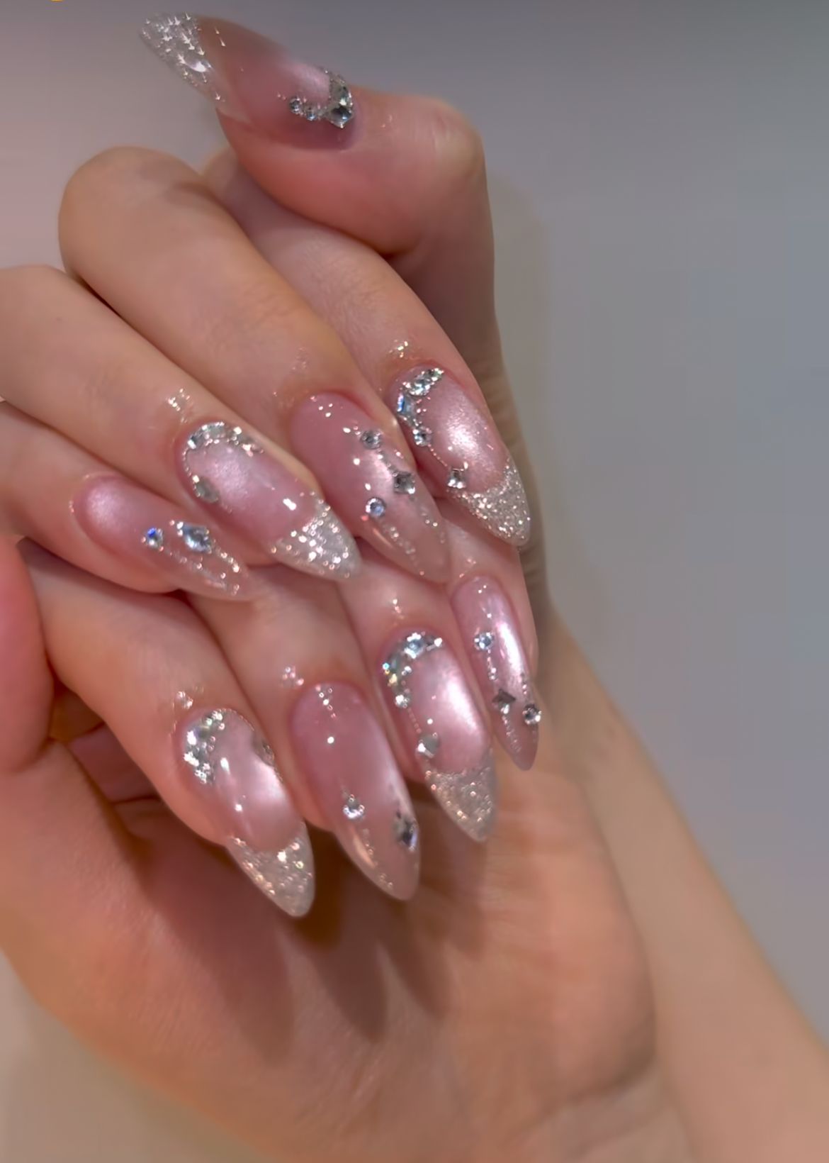 mẫu nail kim tuyến