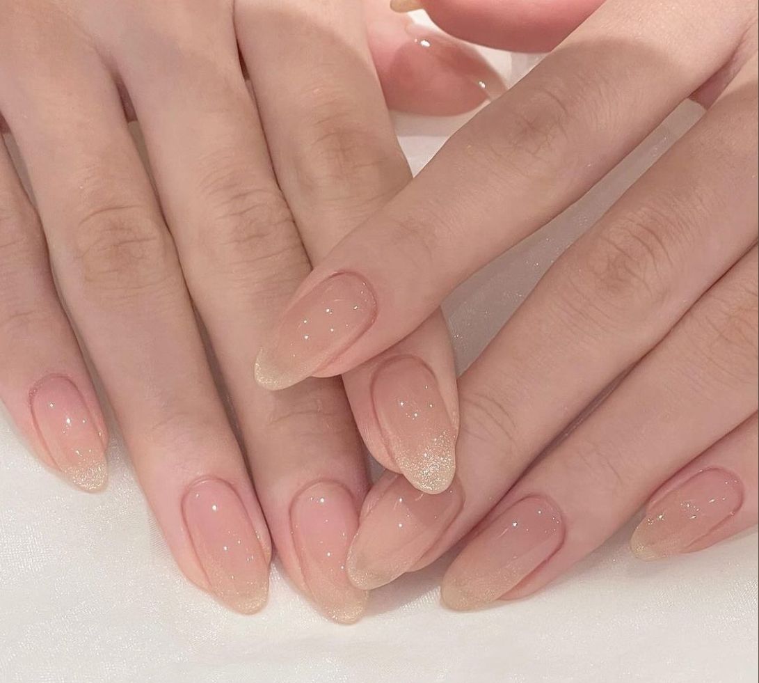 mẫu nail đơn giản sang trọng