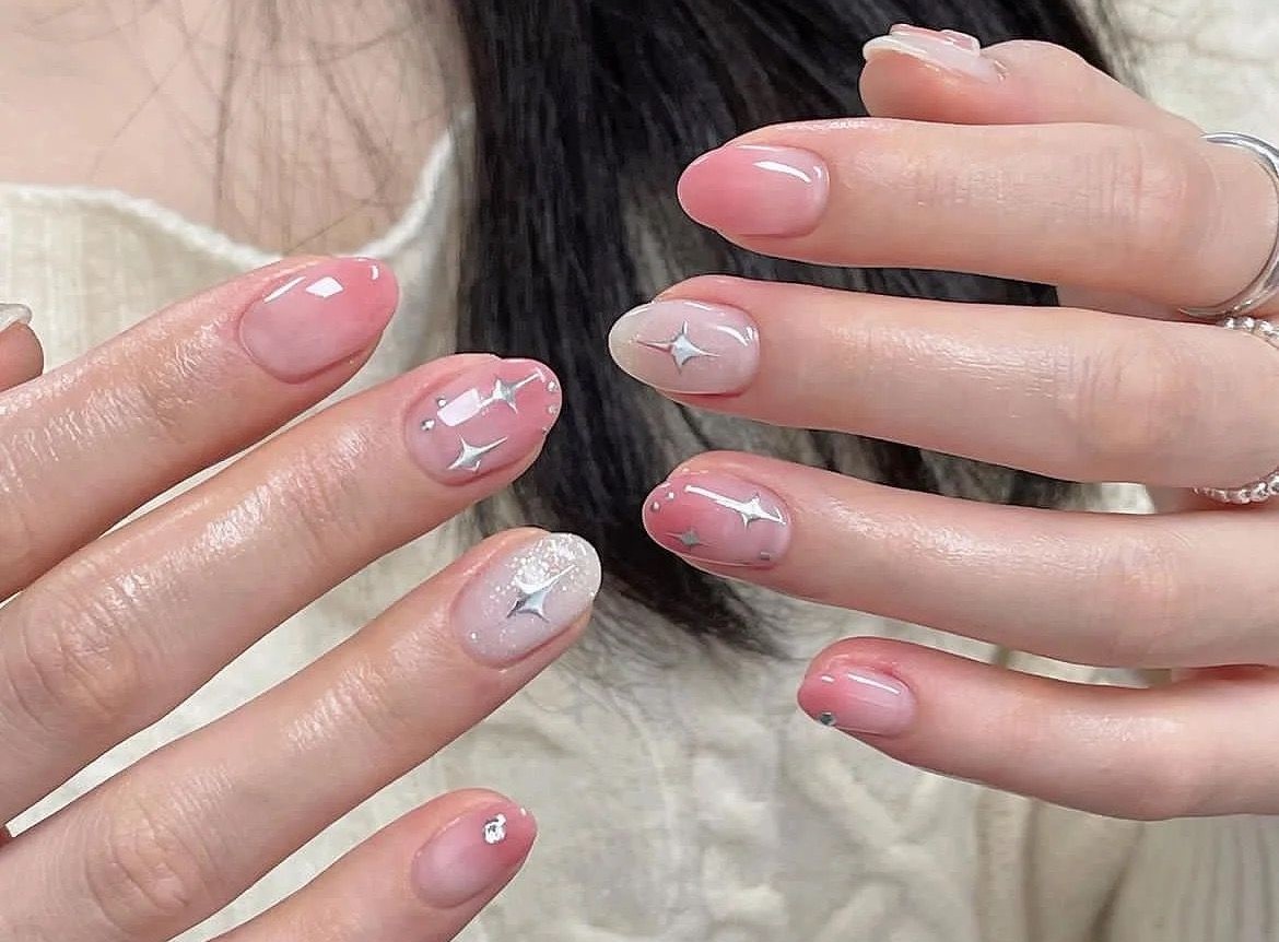 nail phong cách Hàn Nhật
