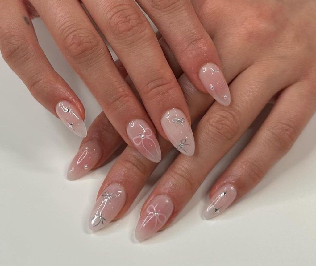 nail phong cách Hàn Nhật