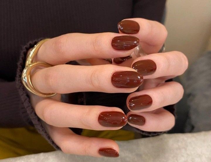 mẫu nail thu đông 2025