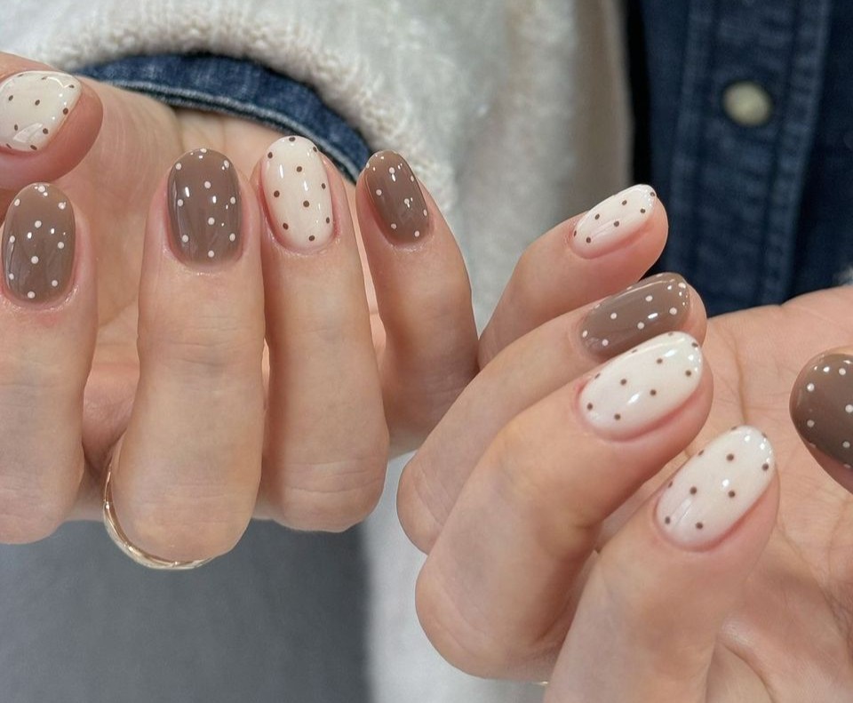 mẫu nail thu đông 2025