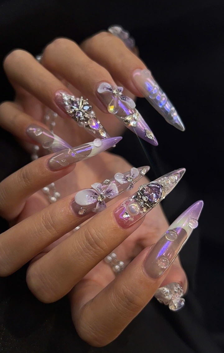 những mẫu nail đẹp cho móng dài