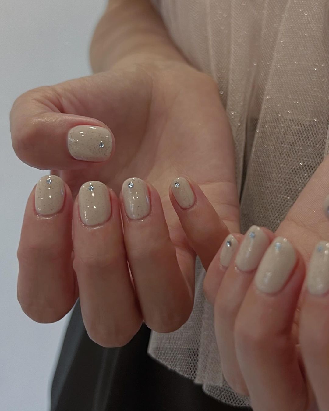 những mẫu nail đẹp cho móng ngắn