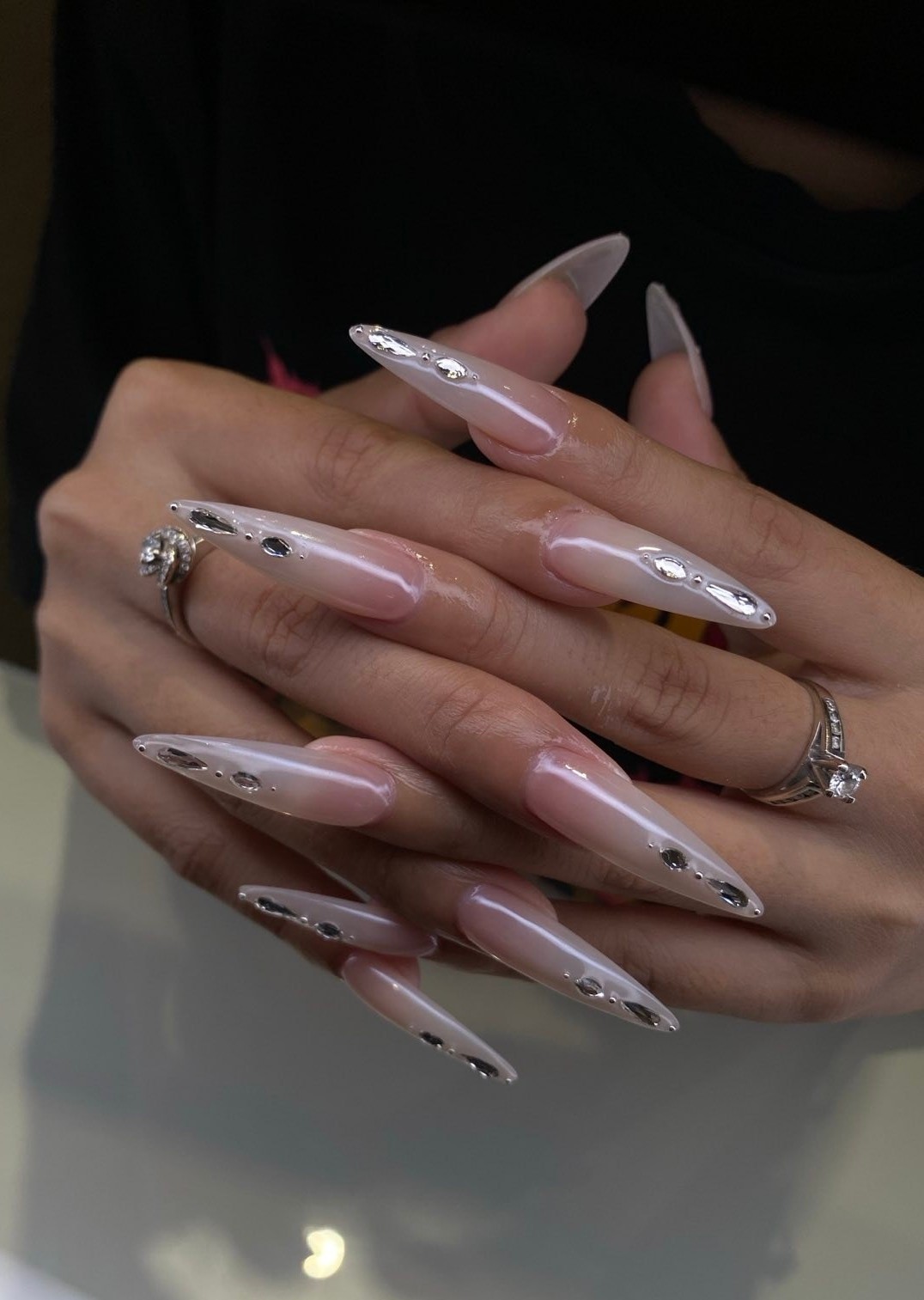 những mẫu nail đẹp cho móng dài