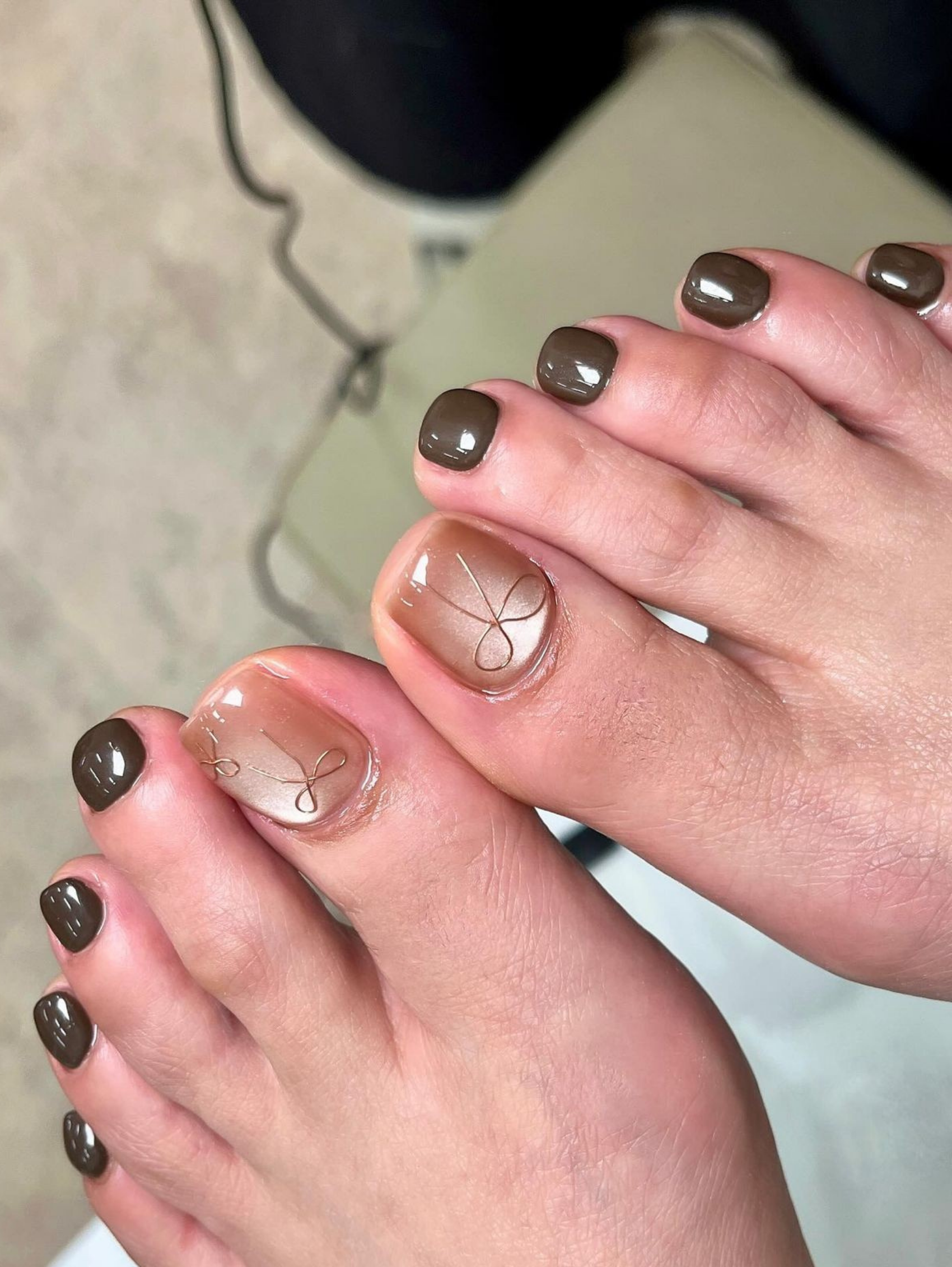 màu móng chân đẹp