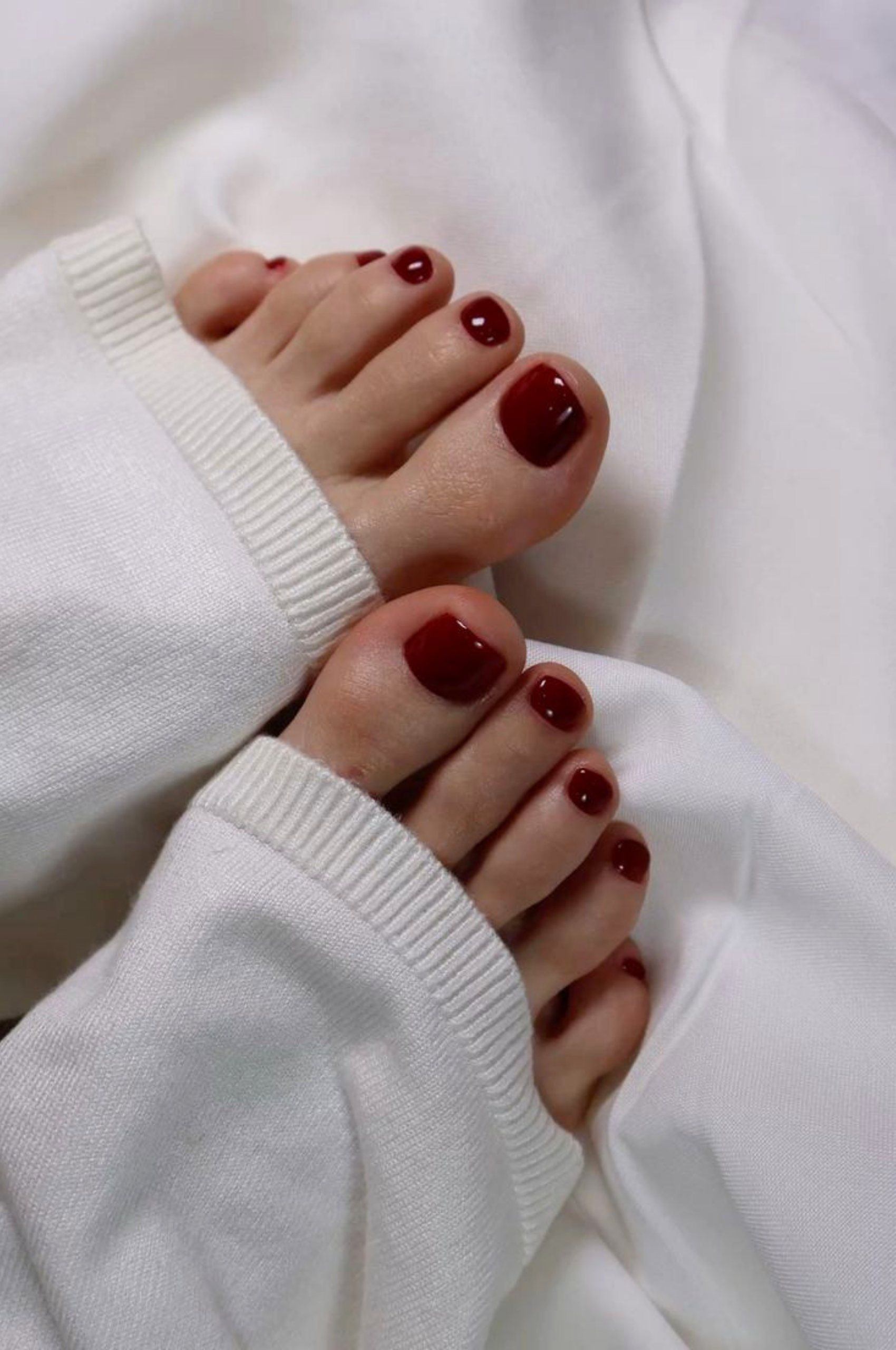 màu móng chân đẹp