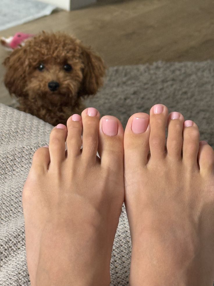 màu móng chân đẹp