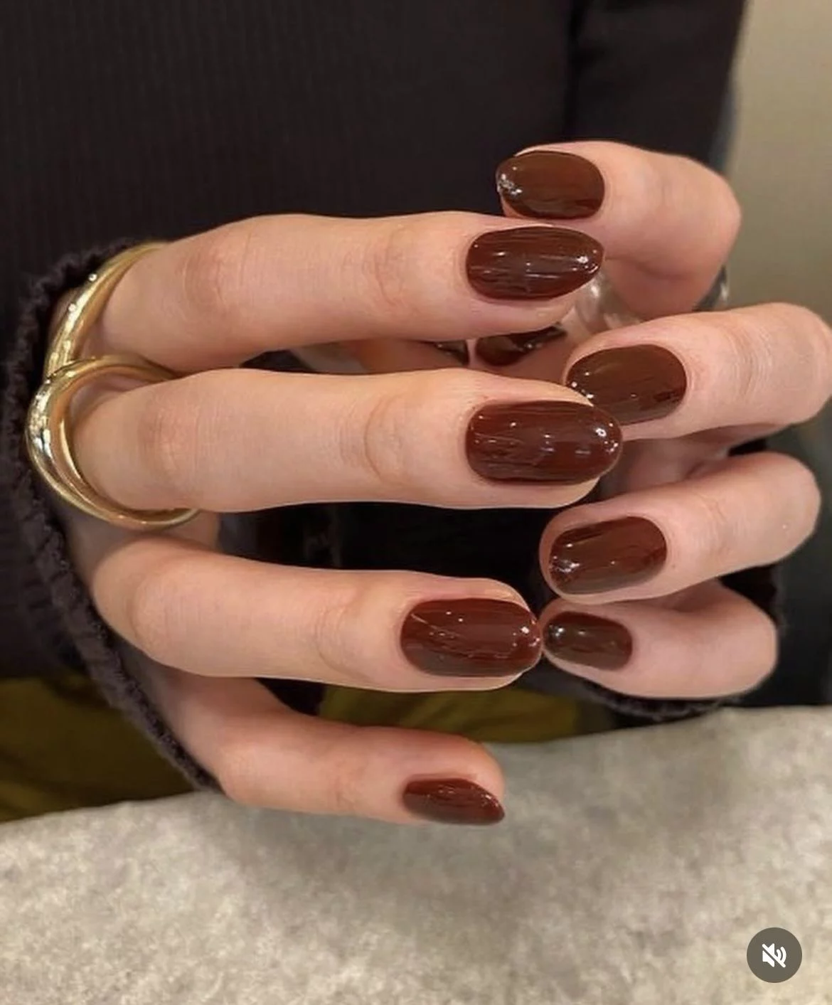 màu nail đơn giản làm sáng da