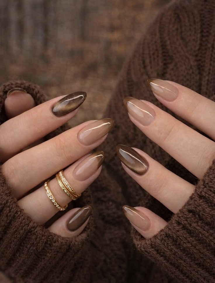 các mẫu nail màu nâu đất
