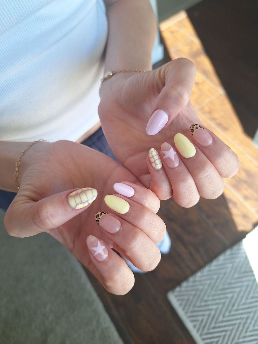 vẽ nail đơn giản