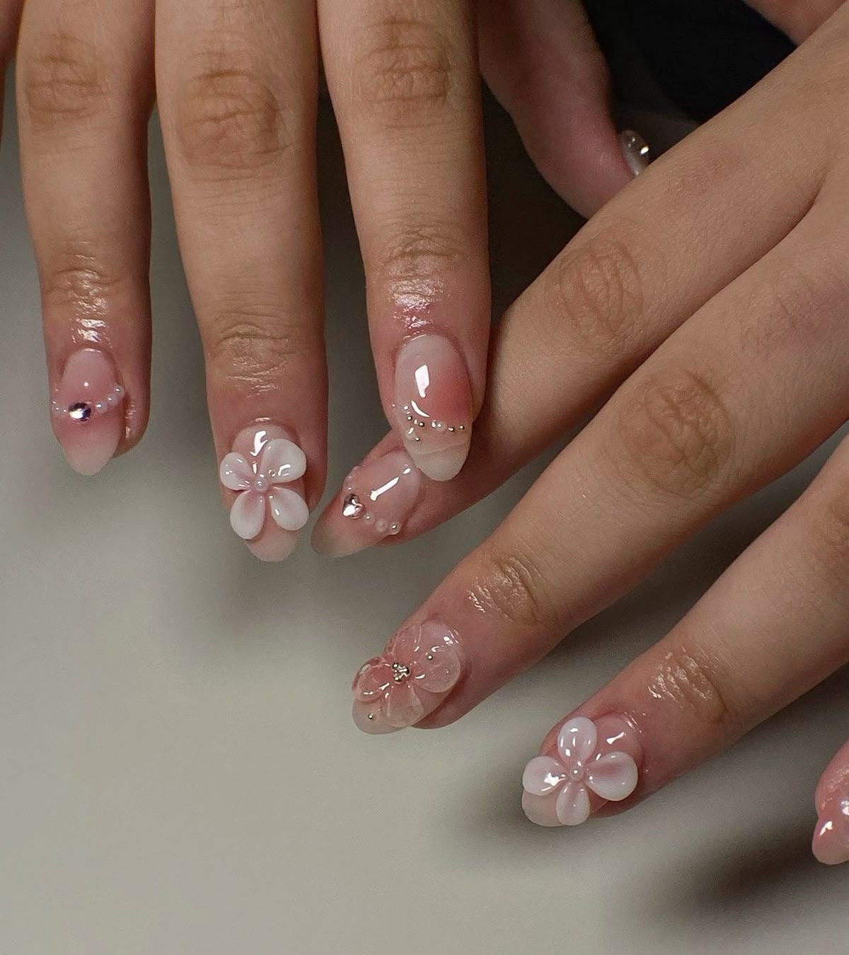 vẽ nail đơn giản