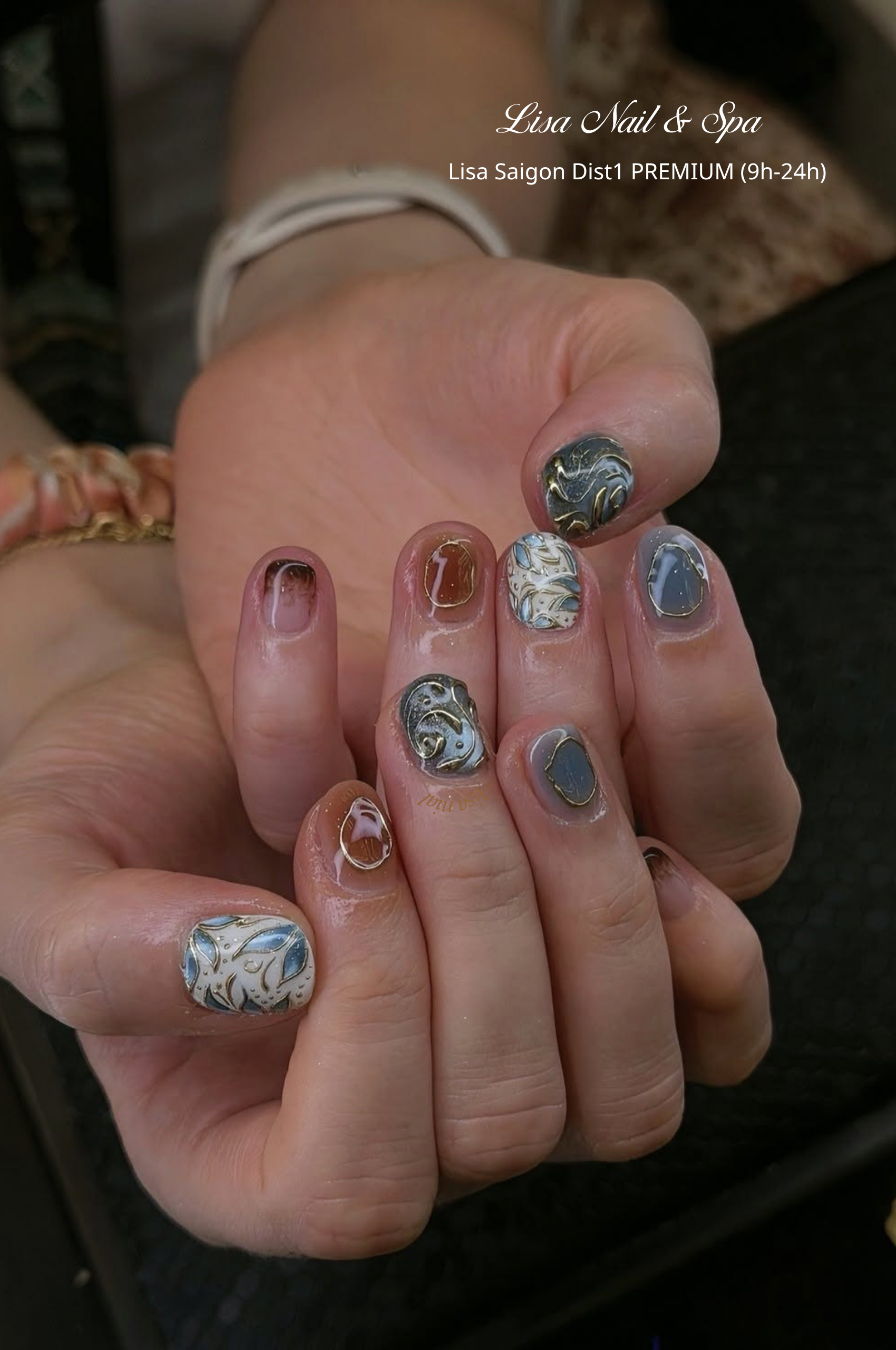 nail salon open after work