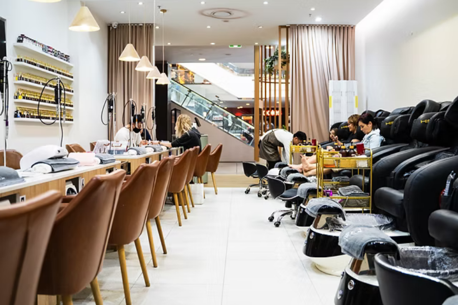 tiệm nail phường Tân Định